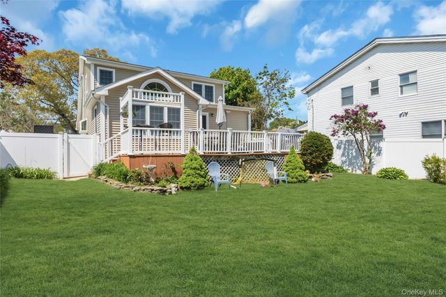 36 Richard Avenue, Islip Terrace, NY 11752