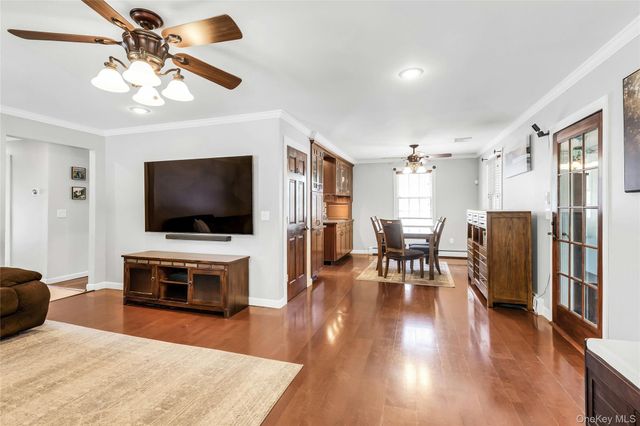 36 Richard Avenue, Islip Terrace, NY 11752