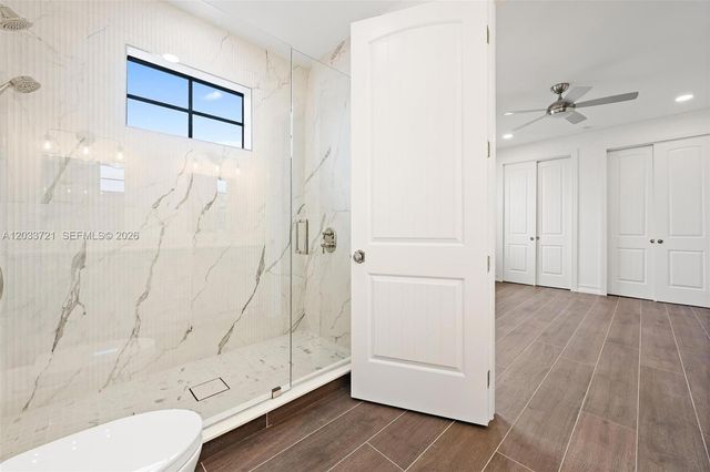309 Cascade Ln, Palm Beach Shores, FL 33404