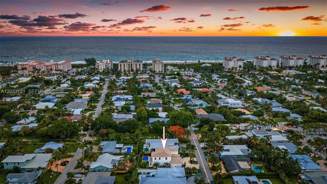 309 Cascade Ln, Palm Beach Shores, FL 33404