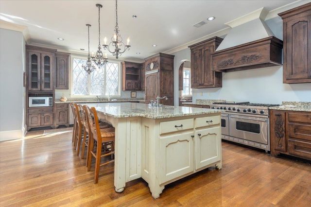 1840 OVERTON PARK AVE, Memphis, TN 38112