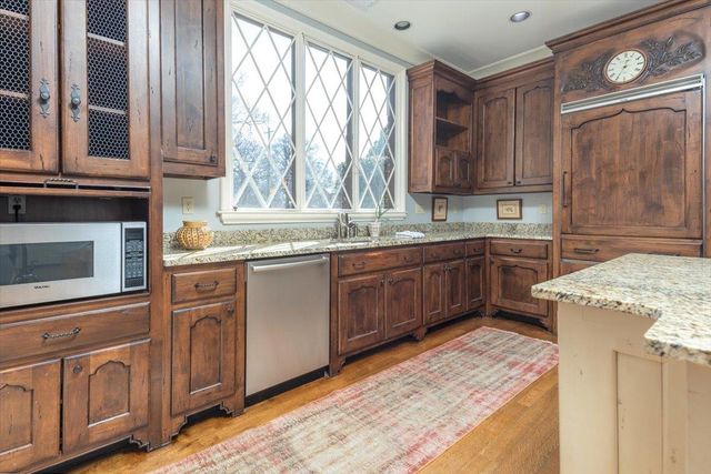 1840 OVERTON PARK AVE, Memphis, TN 38112