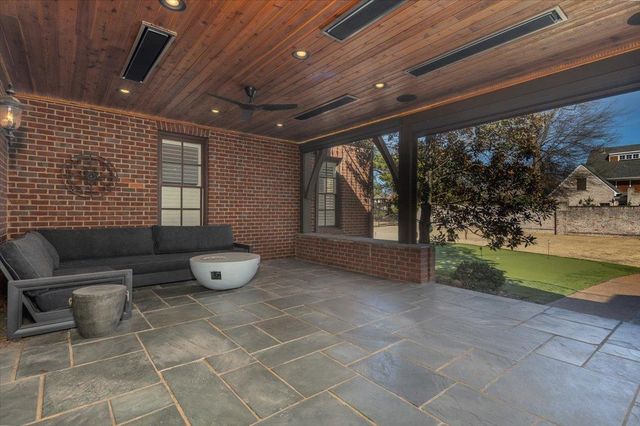 1840 OVERTON PARK AVE, Memphis, TN 38112