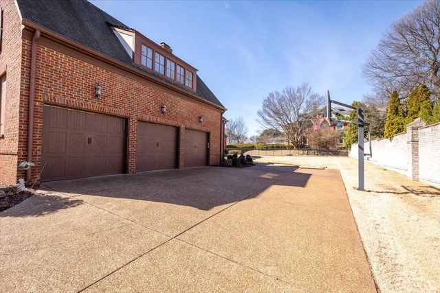 1840 OVERTON PARK AVE, Memphis, TN 38112