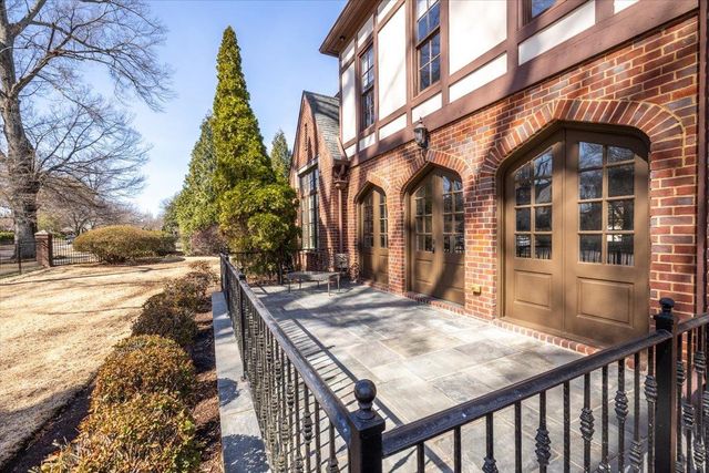 1840 OVERTON PARK AVE, Memphis, TN 38112