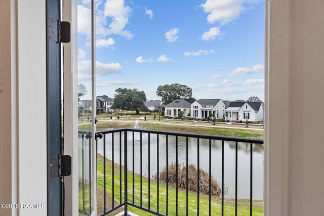 315 Sandstone Avenue 205, Scott, LA 70583