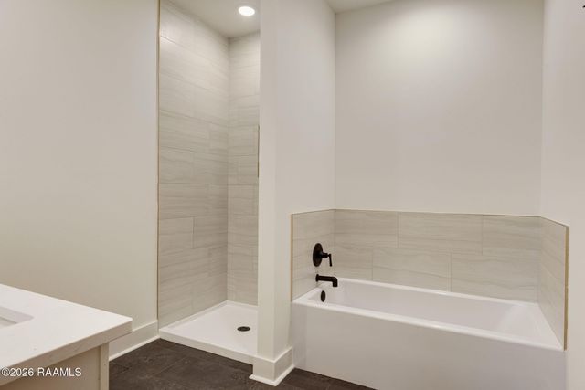 315 Sandstone Avenue 205, Scott, LA 70583