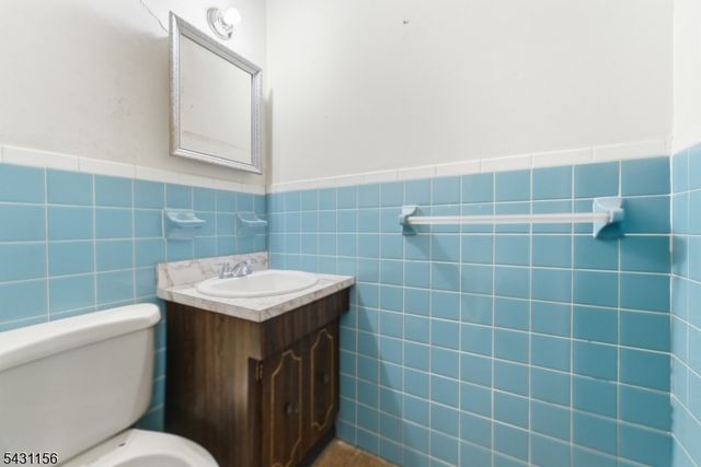 8 Cardinal Ln 3, Hillsborough Twp., NJ 08844