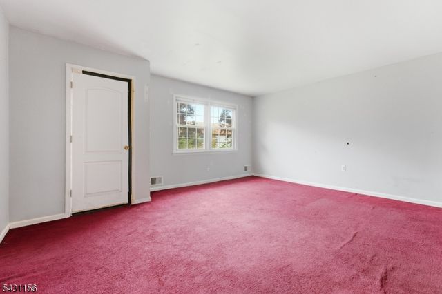 8 Cardinal Ln 3, Hillsborough Twp., NJ 08844