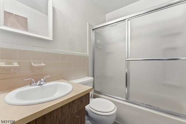 8 Cardinal Ln 3, Hillsborough Twp., NJ 08844