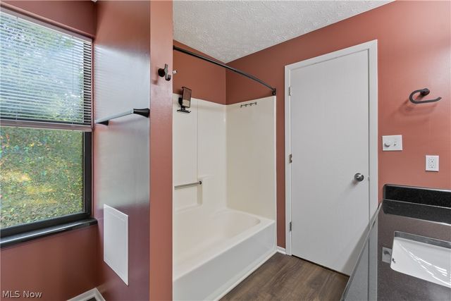 622 James Avenue, Cuyahoga Falls, OH 44221