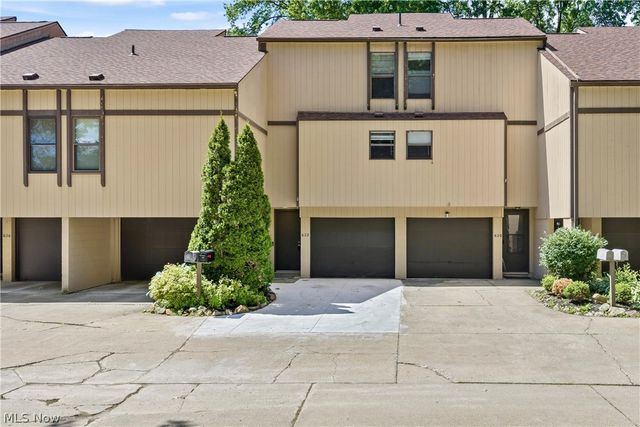 622 James Avenue, Cuyahoga Falls, OH 44221