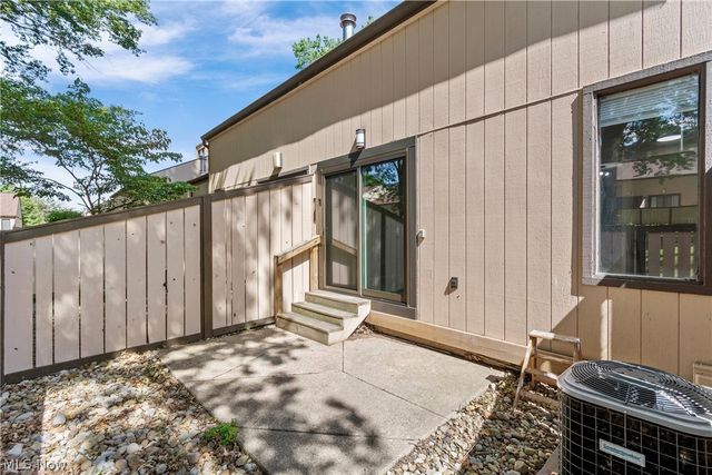 622 James Avenue, Cuyahoga Falls, OH 44221