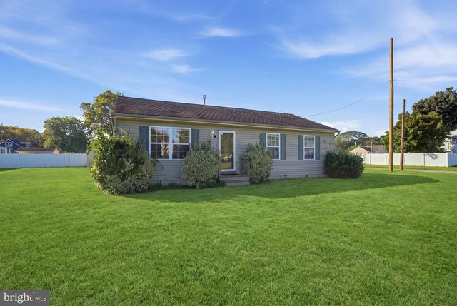 9 S NORMAN AVE, Penns Grove, NJ 08069