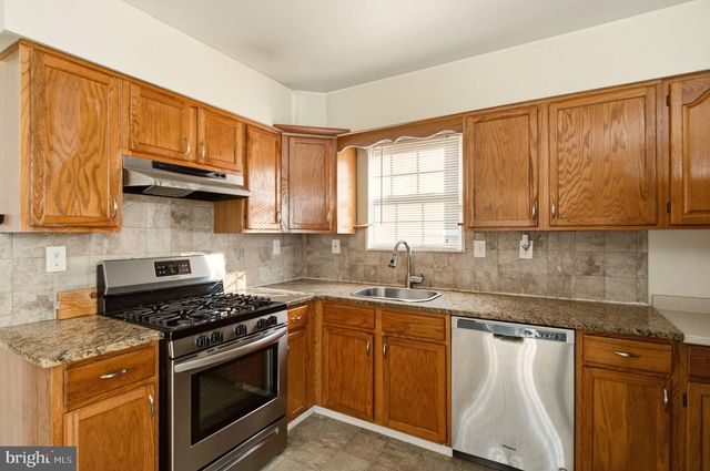 9 S NORMAN AVE, Penns Grove, NJ 08069