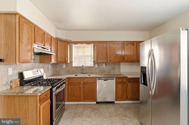 9 S NORMAN AVE, Penns Grove, NJ 08069