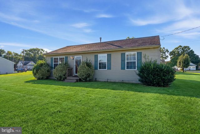 9 S NORMAN AVE, Penns Grove, NJ 08069