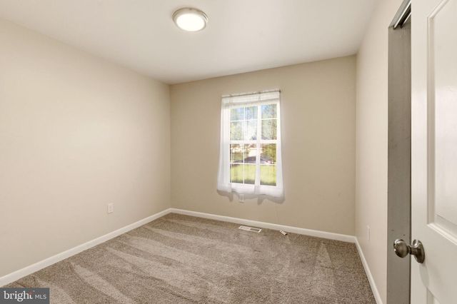 9 S NORMAN AVE, Penns Grove, NJ 08069