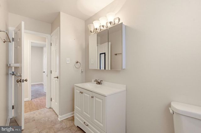 9 S NORMAN AVE, Penns Grove, NJ 08069