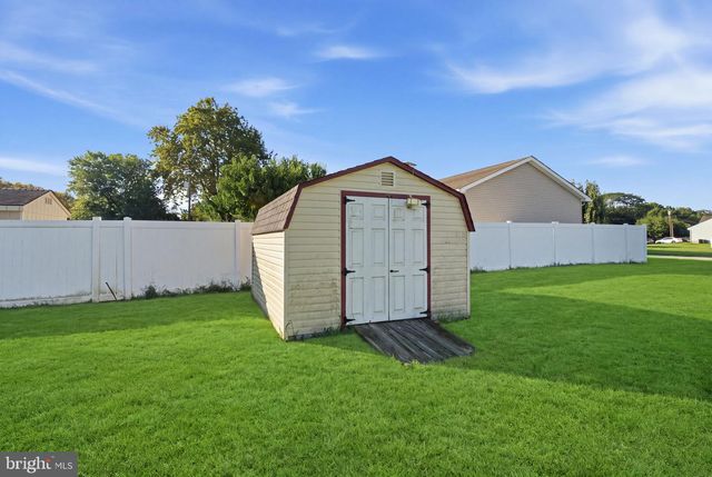 9 S NORMAN AVE, Penns Grove, NJ 08069