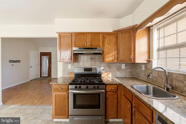 9 S NORMAN AVE, Penns Grove, NJ 08069