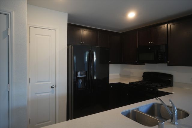 3480 Mildren Bend, Crandall, TX 75114