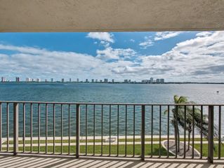801 Lake Shore Drive 502, Lake Park, FL 33403