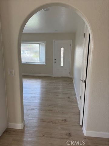 1056 E Alexander, Merced, CA 95340