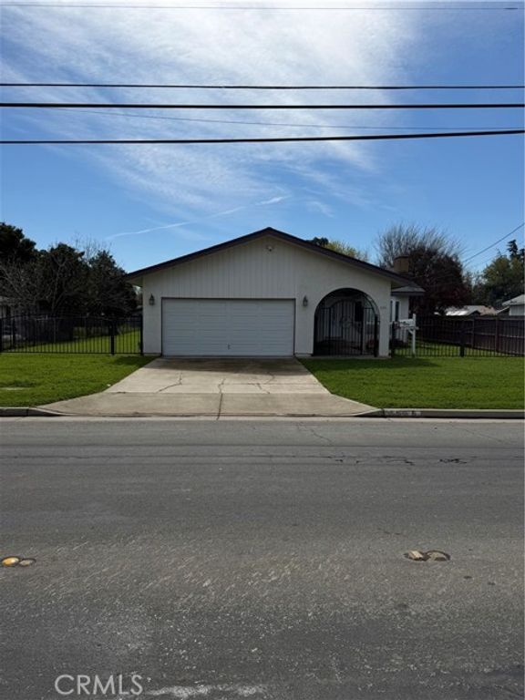 1056 E Alexander, Merced, CA 95340