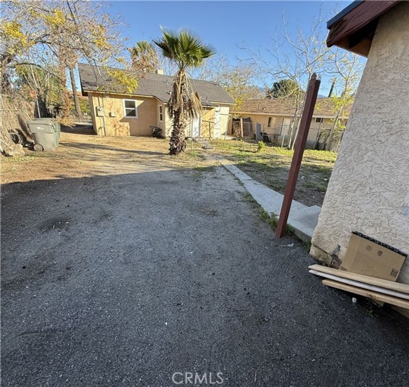 685 N Allen, Banning, CA 92220