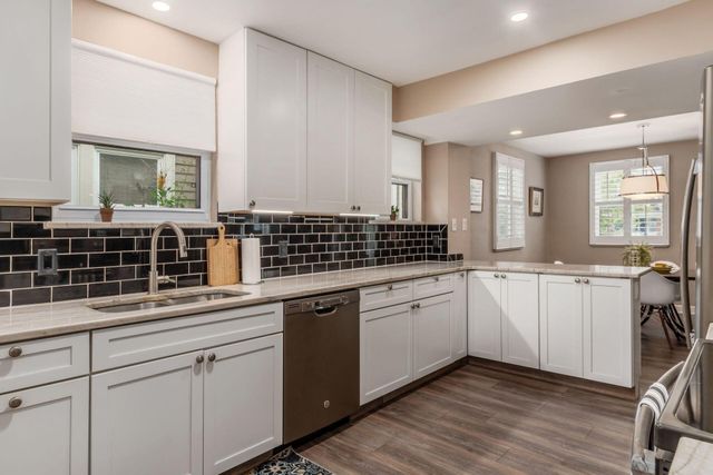 146 W North Broadway, Columbus, OH 43214