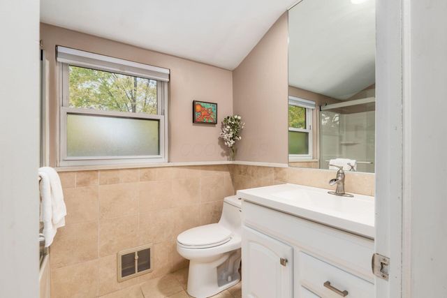 146 W North Broadway, Columbus, OH 43214