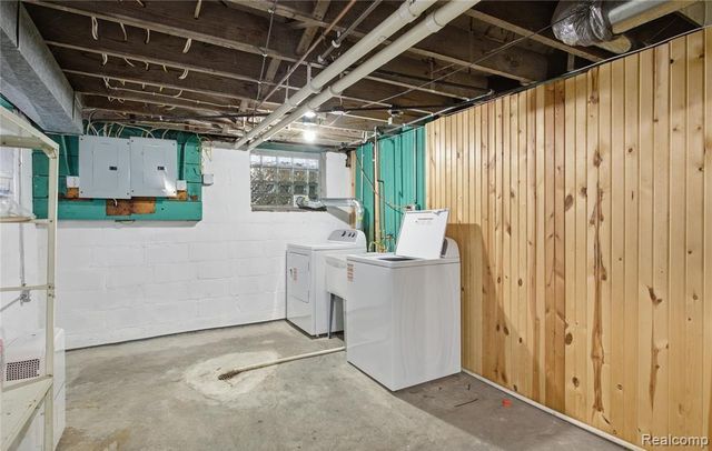 240 E Marshall Street, Ferndale, MI 48220