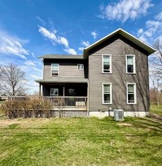 607 N 18th Street, Niles, MI 49120