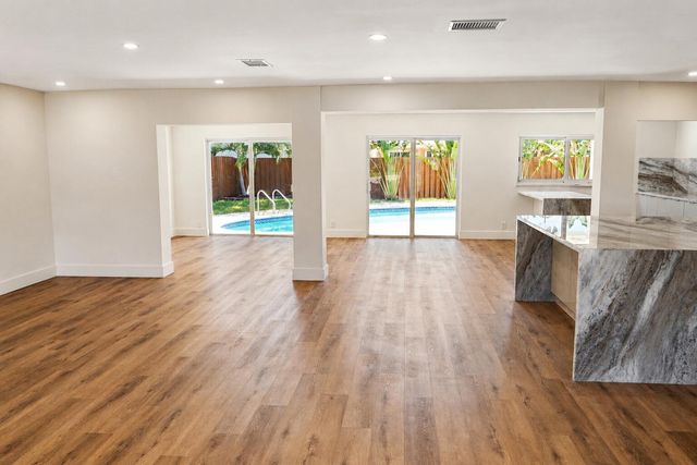 4815 Cleveland Street, Hollywood, FL 33021