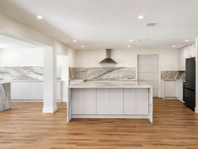 4815 Cleveland Street, Hollywood, FL 33021