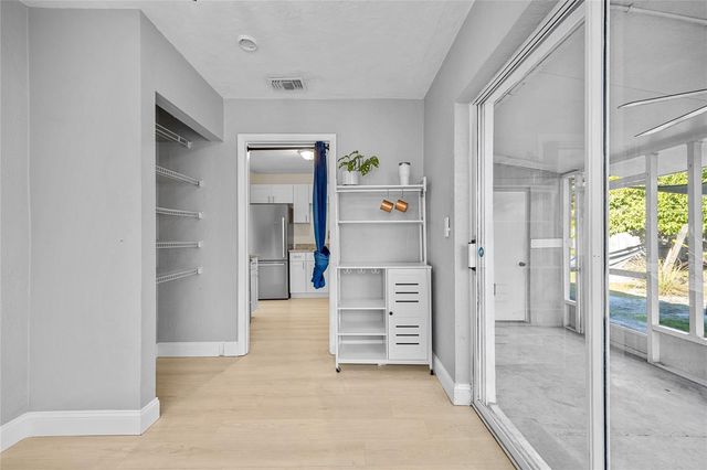 1513 56TH AVENUE N, St Petersburg, FL 33703