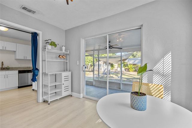 1513 56TH AVENUE N, St Petersburg, FL 33703