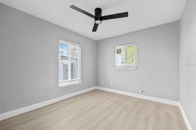 1513 56TH AVENUE N, St Petersburg, FL 33703