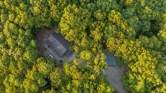 33356 W State Highway 76, Cape Fair, MO 65624