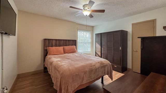 5335 Bent Tree Forest Drive 212, Dallas, TX 75248