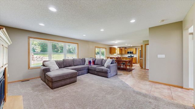 15430 Yakima Street NW, Ramsey, MN 55303