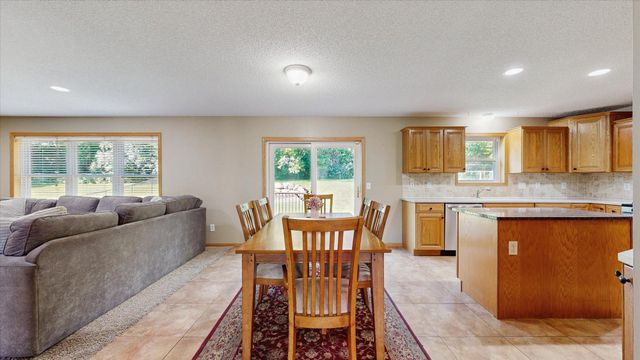 15430 Yakima Street NW, Ramsey, MN 55303