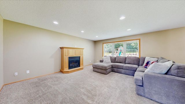15430 Yakima Street NW, Ramsey, MN 55303