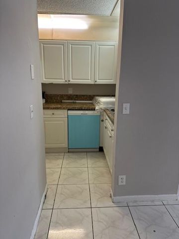 1004 Twin Lakes Drive, Coral Springs, FL 33071