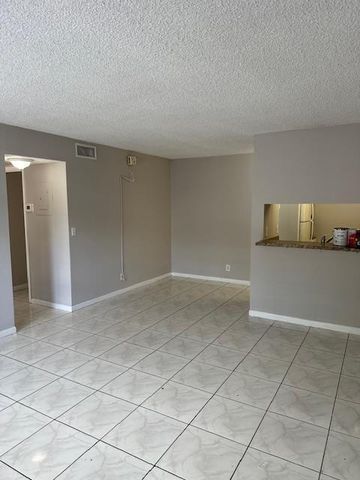 1004 Twin Lakes Drive, Coral Springs, FL 33071