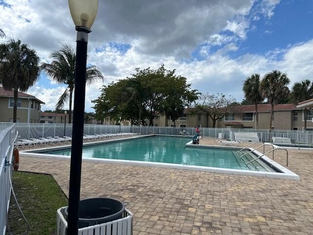 1004 Twin Lakes Drive, Coral Springs, FL 33071