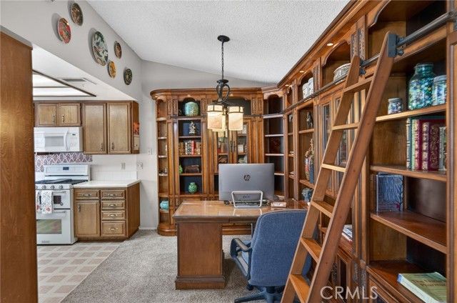 2218 Redwood Drive, Hemet, CA 92545