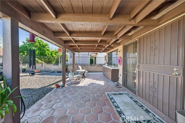2218 Redwood Drive, Hemet, CA 92545