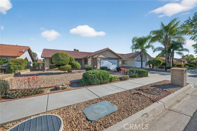 2218 Redwood Drive, Hemet, CA 92545